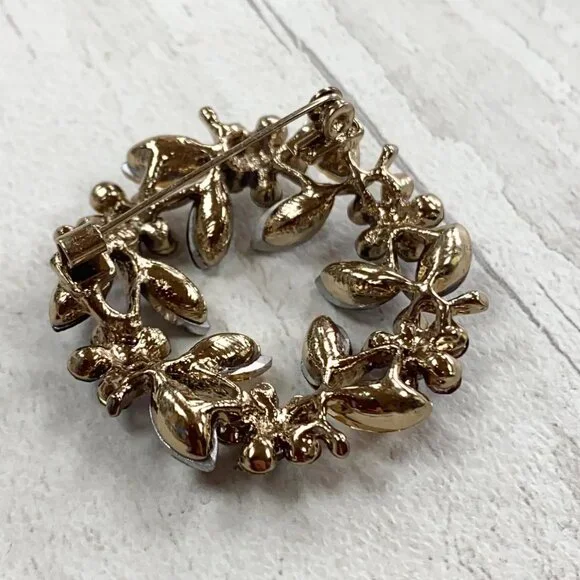 Flower and Leaf Rhinestone Brooch - Round Garland Autumn Colours - Picture 3 of 3